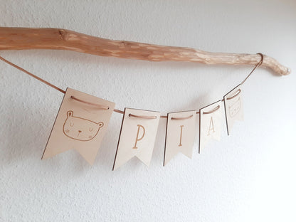 Wimpel Girlande personalisiert aus Holz - Namen Girlande mit Motiven - Holz Kette mit Lederband - Namensgirlande Fähnchen Wimpelkette Baby