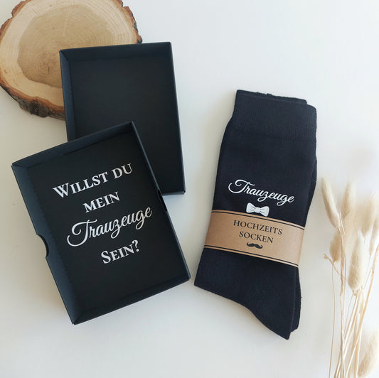 Trauzeuge Socken mit Geschenkbox - Willst du mein Trauzeuge sein? Gentleman Hochzeitssocken | Box mit Personalisierung | Herrensocken Anzug